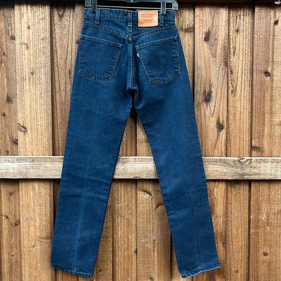 Vintage Levi’s Black/Gold tag 505s USA